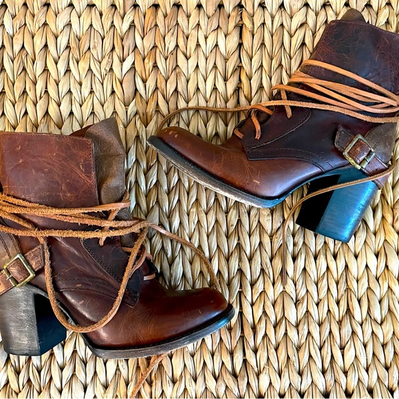 Freebird by Steven boots - Picture 1 of 8